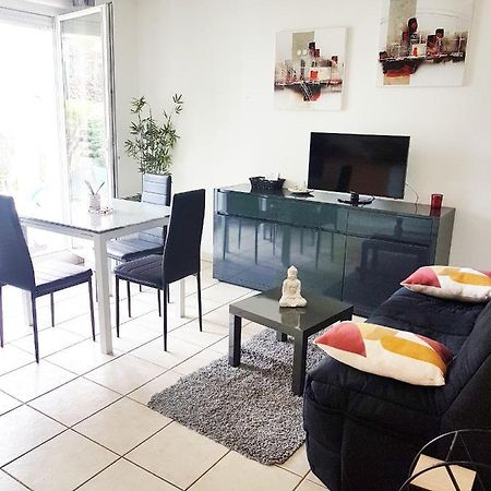 Superbe Appart Avec Jardin Et Piscine 康博莱班 外观 照片